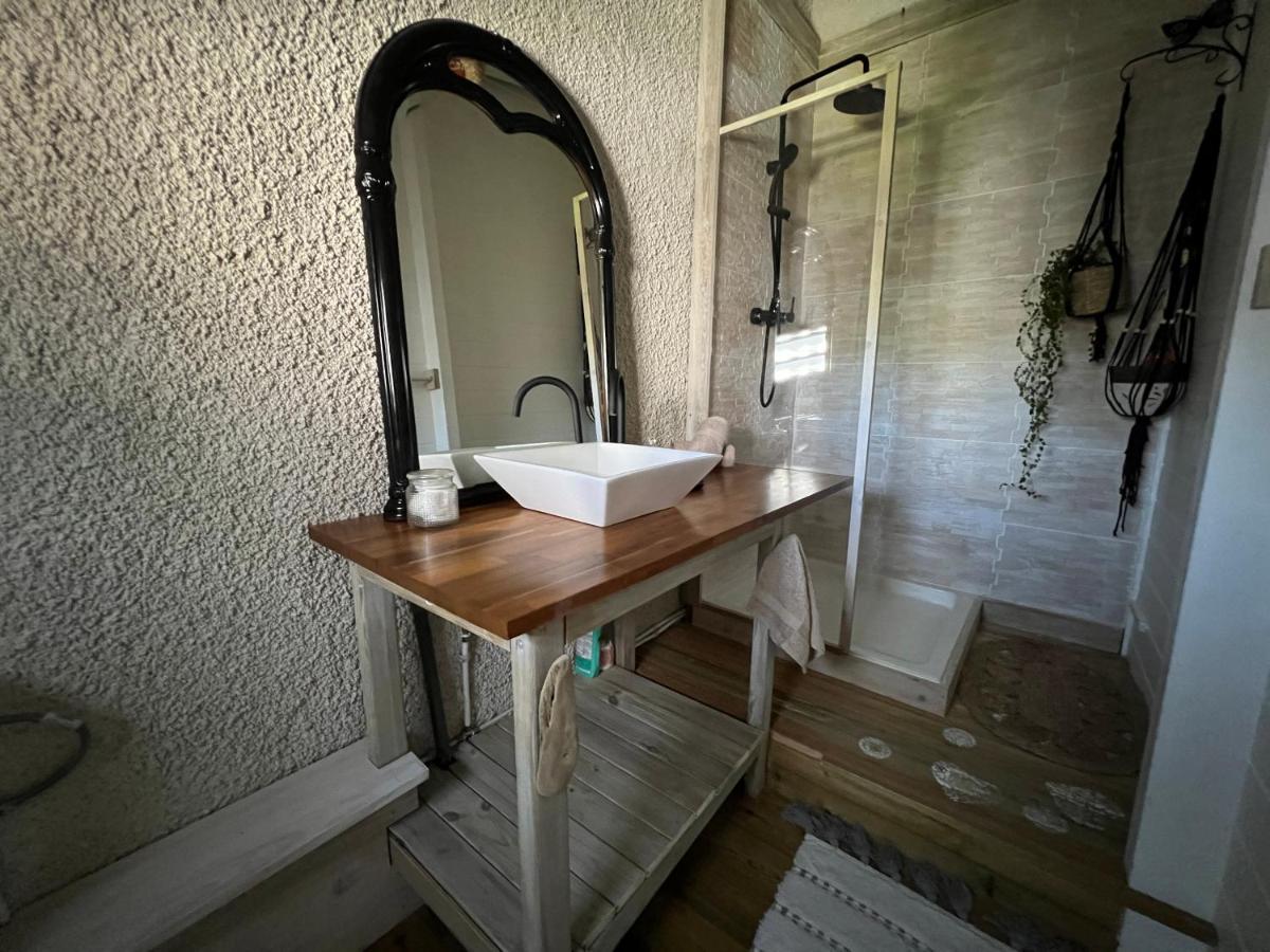 Zapat Lodge Baie-Mahault Esterno foto